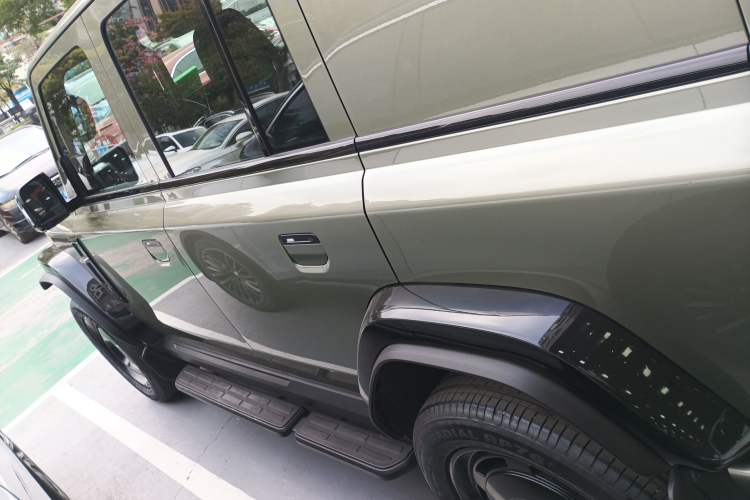 Used  V23 2025 401 Two-Wheel Drive Intelligent Driving Version
