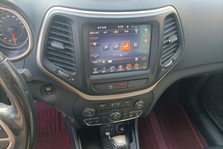 Used  Cherokee 2017 2.0L Superior Edition