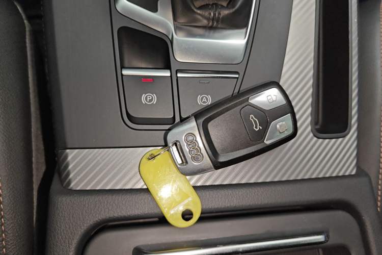 Used Audi Q5L 2018 45 TFSI Prestige Fashion Edition China V Emission Standard
