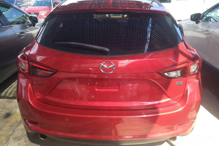 Used Mazda Mazda 3 Axela 2017 Hatchback 2.0L Automatic Luxury Model Emission Standard China V
