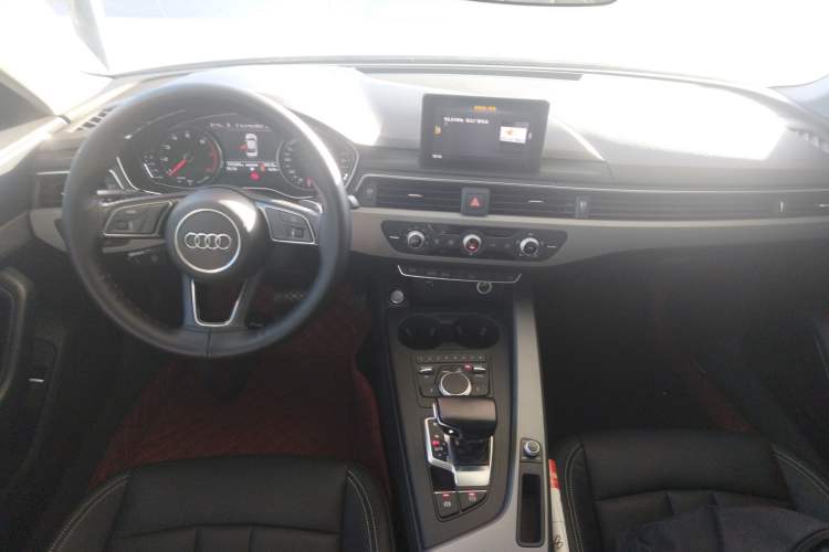 Used Audi A4L 2018 30th Anniversary Edition 40 TFSI Trendy Model