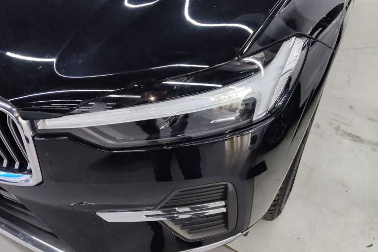 Used Volvo XC60 2024 B5 4x4 Smart Luxury Edition