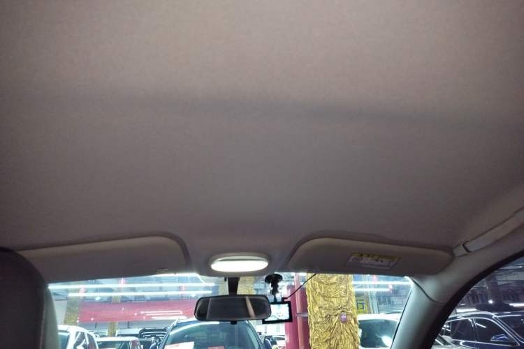 Used Chery Little Ant 2022 Revised Version Sweet Pink Edition Half-Sugar Version Lithium Iron Phosphate 30.7 kWh 30 kW 301 km
