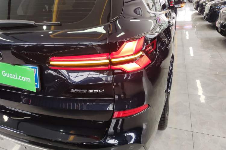 Used BMW X5 2023 xDrive 30Li M Sport Package