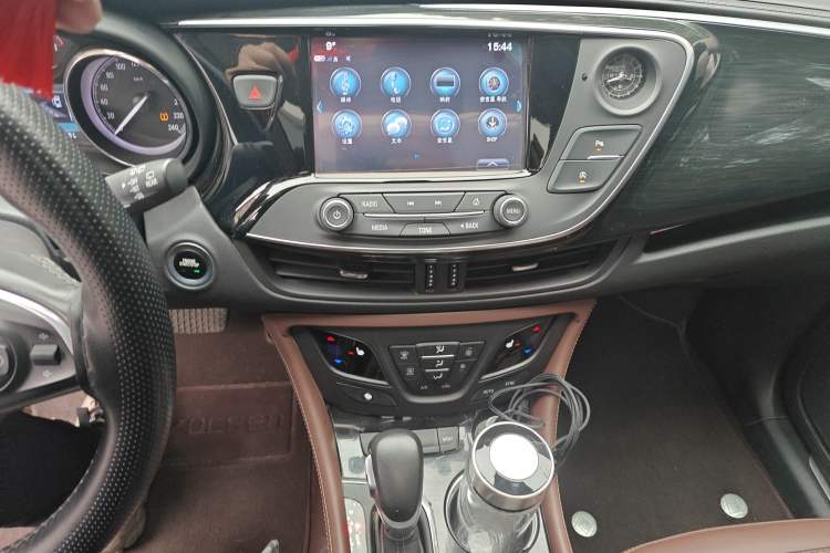 Used Buick Envision 2018 28T Four-Wheel Drive Elite Version