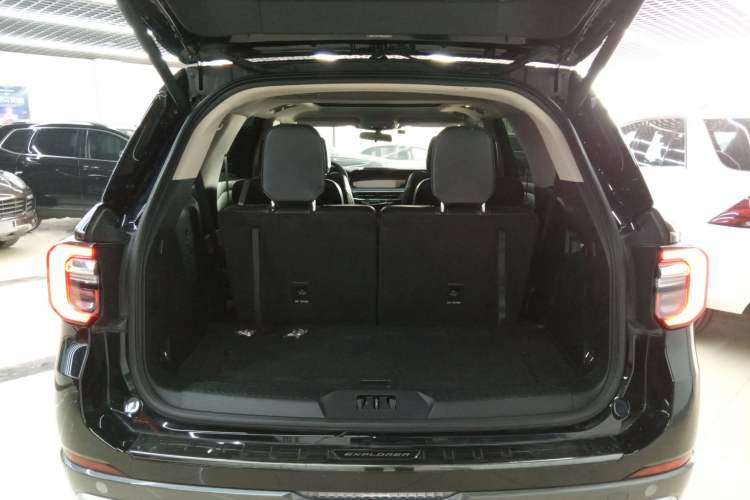 Used Ford Explorer 2023 EcoBoost 285 4x4 Trend Plus Edition 6 Seats