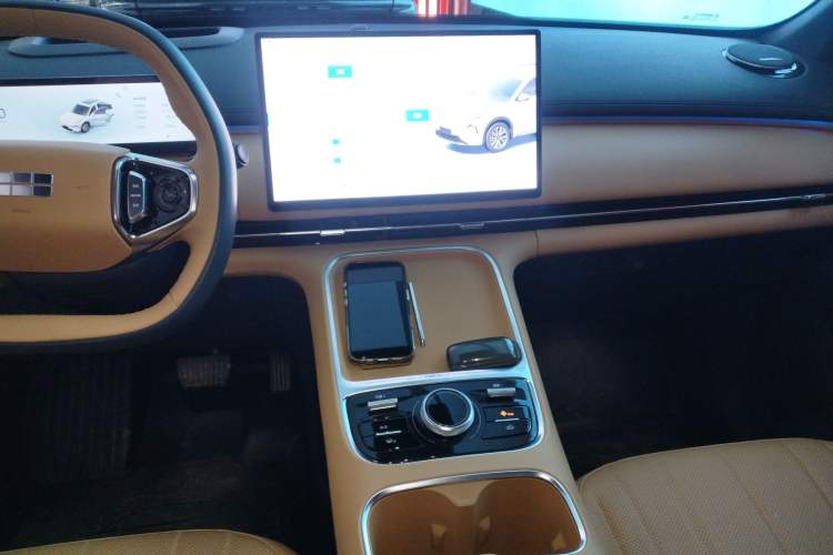 Used  Galaxy Xingjian 7 EM-i 2025 120km Flagship Edition
