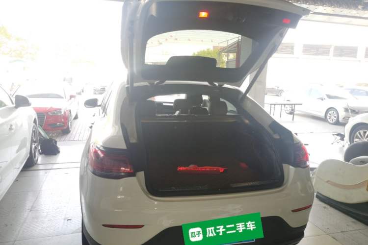 Used Mercedes-Benz GLC Coupe 2020 GLC 260 4MATIC Coupe SUV
