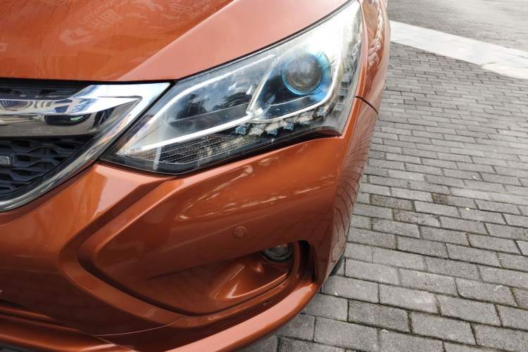 Used BYD Song 2016 Gaishi Edition 1.5TID Automatic Luxury Model