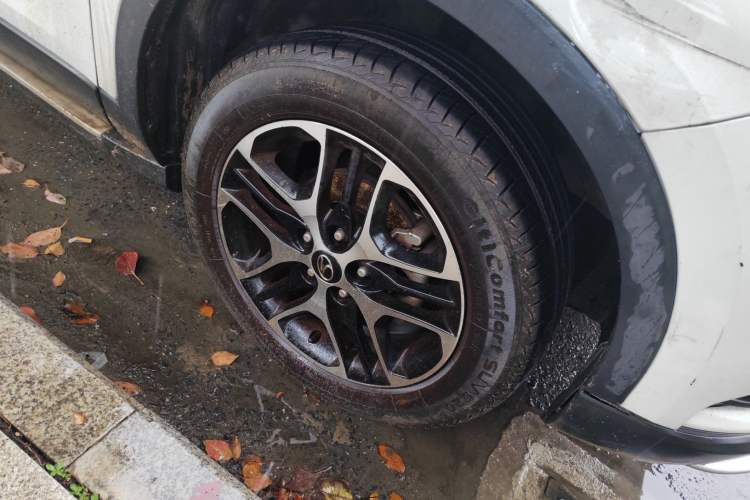 Used Soueast DX3 2016 1.5L Manual Luxury Version
