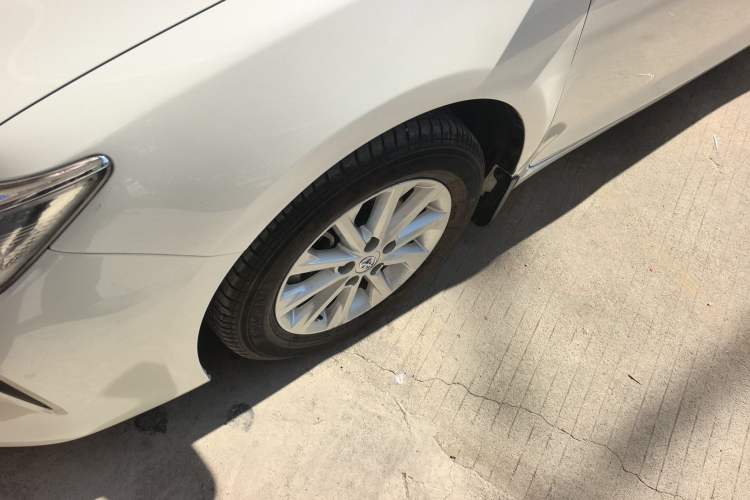 Used Toyota Camry 2016 2.0G 10th Anniversary Leading Edition
