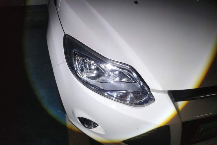 Used Ford Focus 2012 Hatchback 1.6L Automatic Fashion Edition
