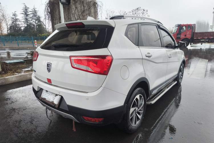 Used Baojun 560 2015 1.8L manual luxury version