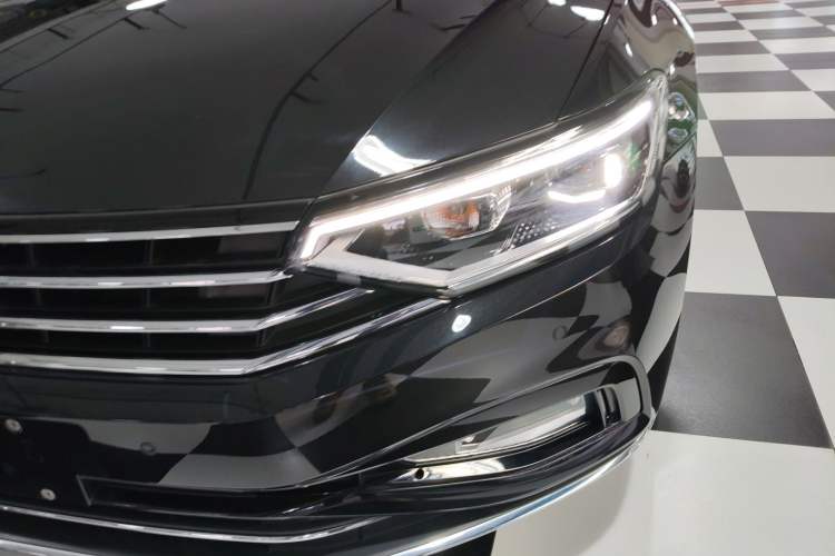 Used Volkswagen Magotan 2020 330TSI DSG Leading Model
