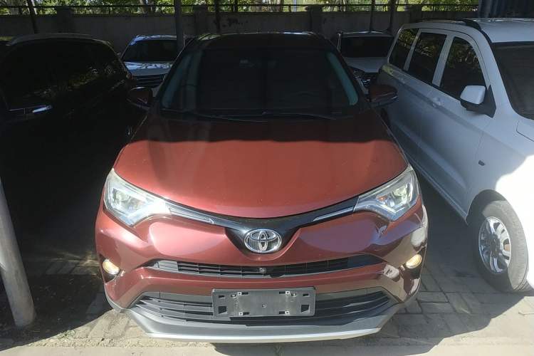 Used Toyota RAV4 2016 2.5L Automatic 4x4 Elite Edition
