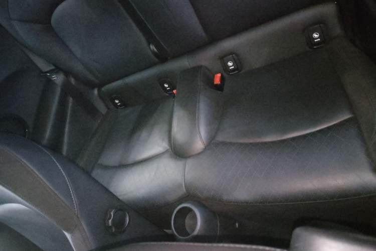 Used  MINI 2019 1.5T COOPER Artist
