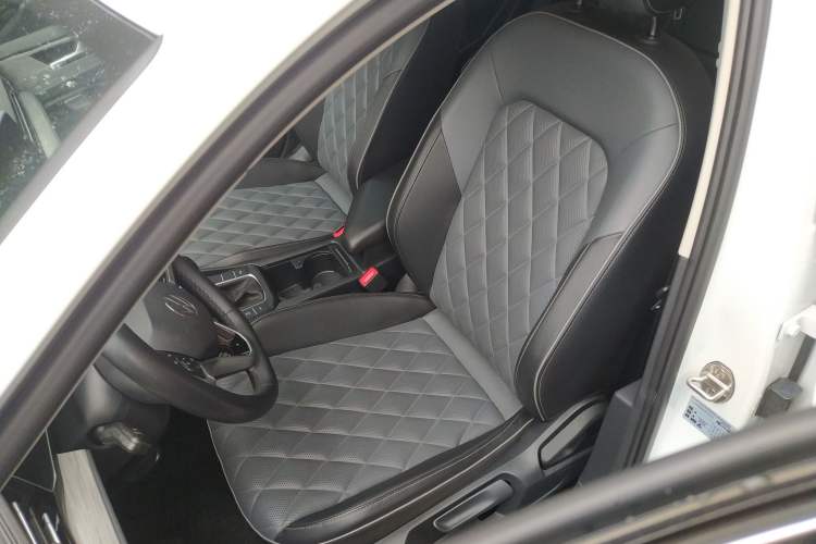 Used Volkswagen Sagitar 2023 200TSI DSG Excellence Edition
