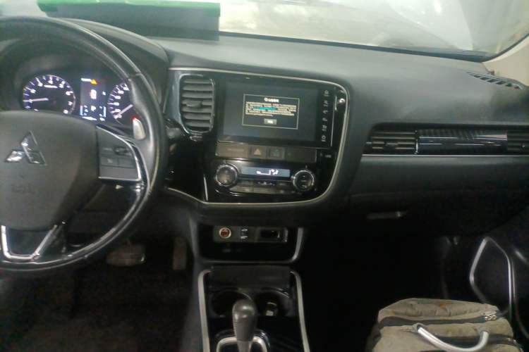 Used Mitsubishi Outlander 2021 2.4L 4x4 Comfort Edition 5 Seats