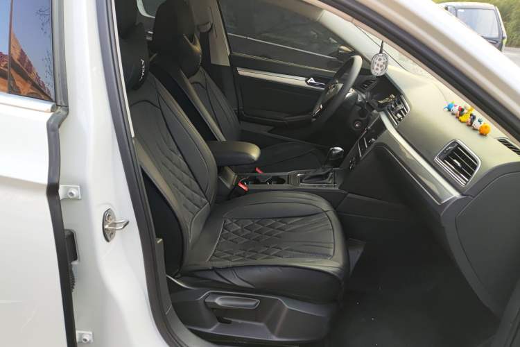 Used Volkswagen Lamando 2019 230TSI DSG Vision Edition China VI Standard
