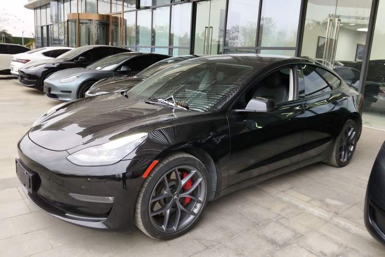 Used Tesla Model 3 2022 Performance High-Performance All-Wheel-Drive Version
