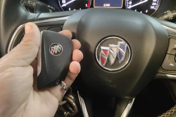 Used Buick Envision 2022 Encore S 552T Two-Wheel-Drive Luxury Model
