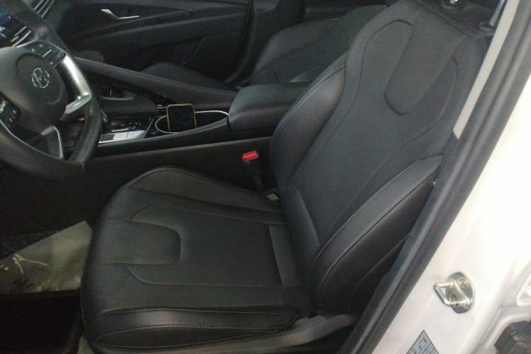 Used Hyundai Elantra 2021 1.5L CVT LUX Prestige Edition