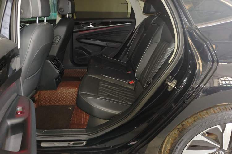 Used Volkswagen Passat 2022 330TSI Starry Luxury Edition – Exclusive Special Edition
