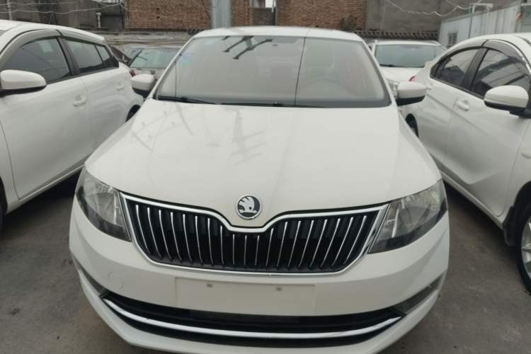 Used Skoda Rapid 2018 1.6L Automatic Comfort Edition
