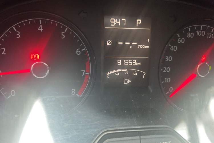 Used Volkswagen Lavida 2013 Revised Classic 1.6L Automatic Fashion Edition