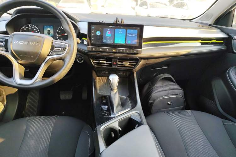 Used Roewe i5 2021 1.5L CVT Platinum Edition