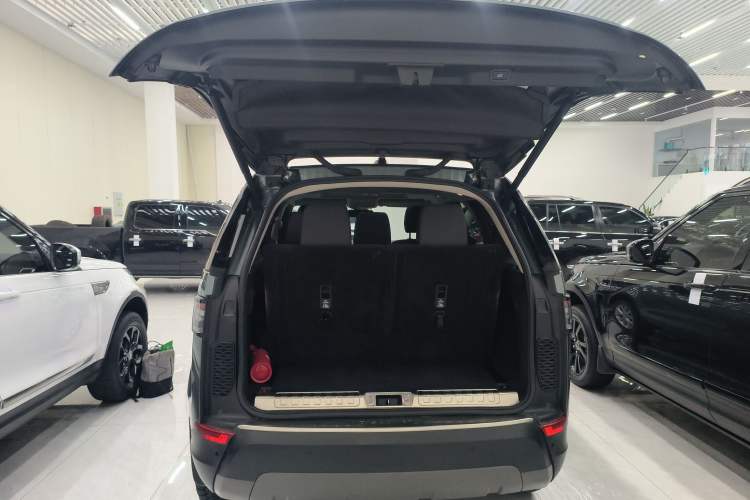 Used Land Rover Discovery 2017 3.0 SC V6 SE