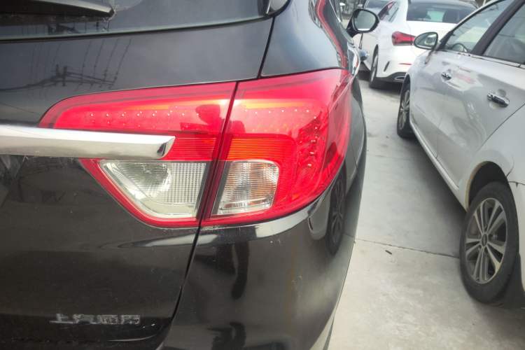 Used Buick Envision 2017 20T Two-Wheel Drive Luxury Model