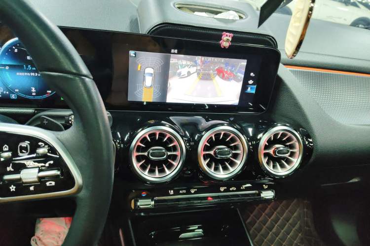 Used Mercedes-Benz GLA 2023 GLA 220
