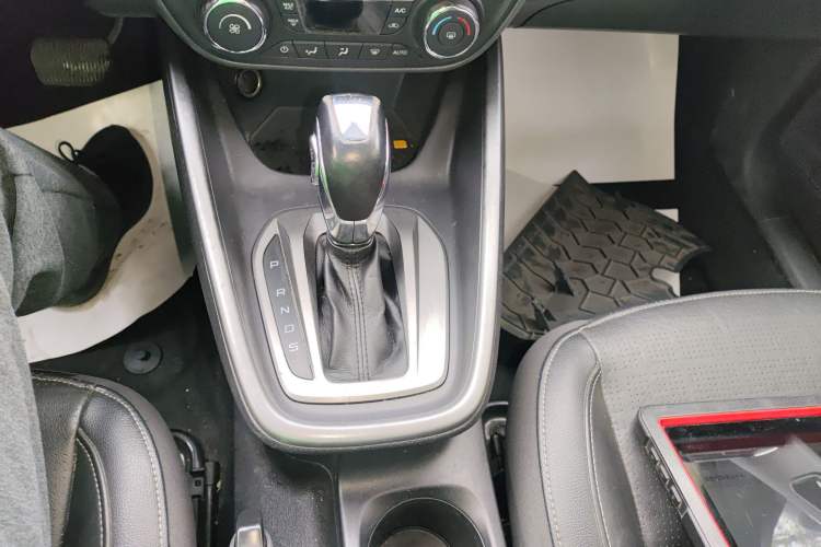 Used Ford Escort 2015 1.5L Automatic Fashion Model