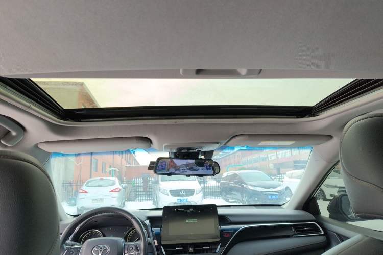 Used Toyota Camry 2023 2.0G Luxury Edition