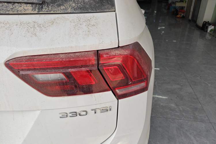 Used Volkswagen Tiguan L 2021 330TSI Automatic Two-Wheel Drive Smart Edition
