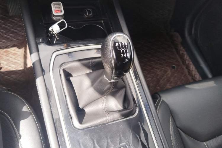 Used Dongfeng Fengon 580 2020 1.5T Manual Luxury Version
