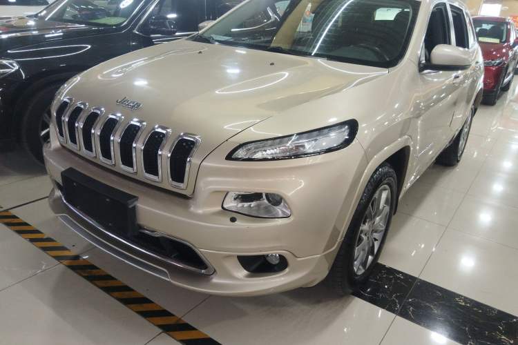 Used Jeep Cherokee 2017 2.4L Professional Smart Edition