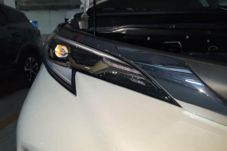 Used Toyota Granvia 2026 Model 2.5L Hybrid Comfort Edition