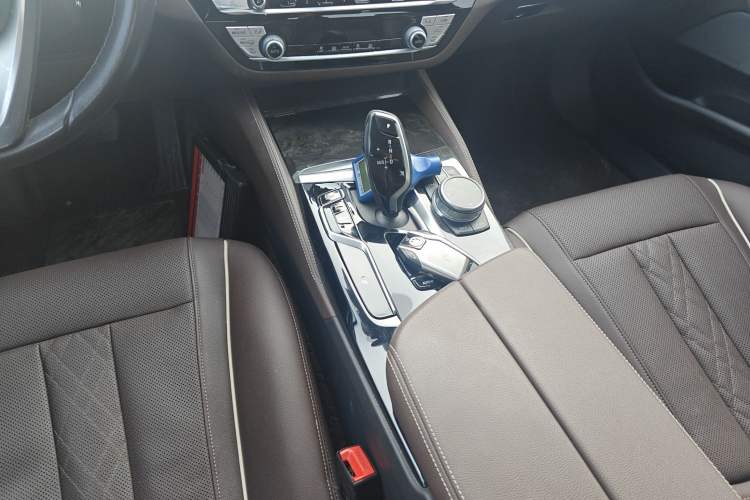 Used BMW 5 Series 2021 525Li Luxury Package
