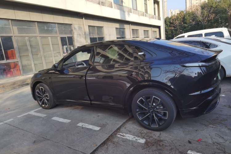 Used ONVO L60 2024 60 kWh Rear-Drive Version
