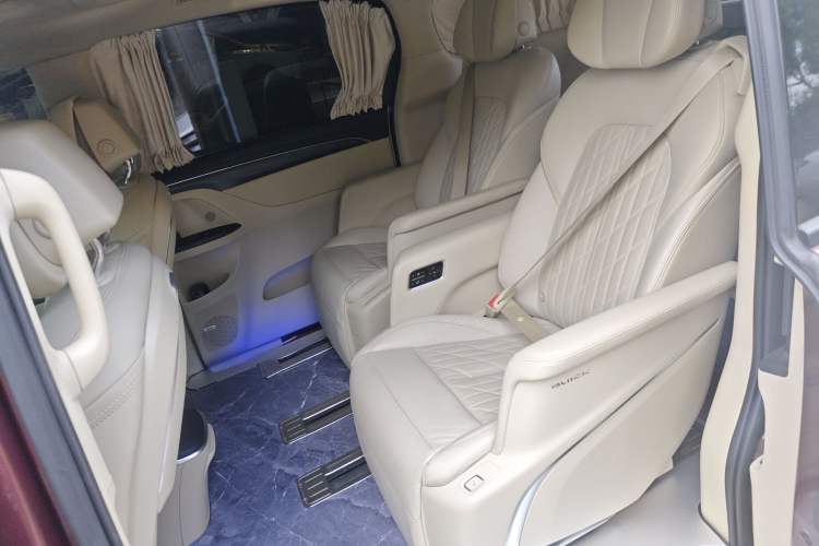 Used Buick GL8 2023 ES Lu Zun Luxury Model