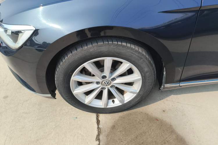 Used Volkswagen Magotan 2019 330TSI DSG Leading Model China VI Standard