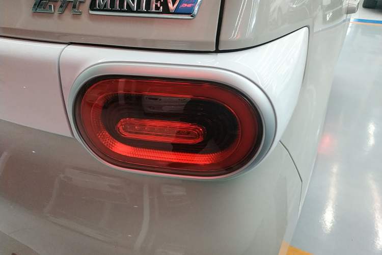 Used Wuling Hongguang MINIEV 2024 3rd Generation 215km Youth Edition