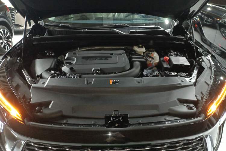 Used Buick Envision 2025 Encore Plus Four-Wheel Drive Avenir
