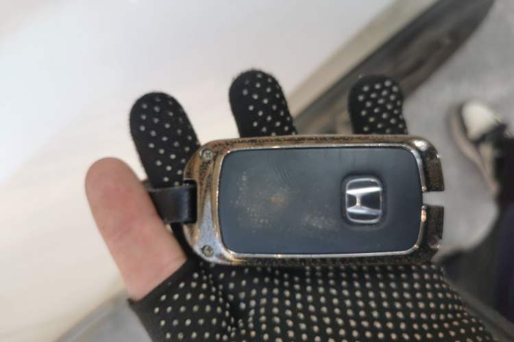 Used Honda CR-V 2017 240TURBO CVT Front-Wheel Drive Fashion Edition