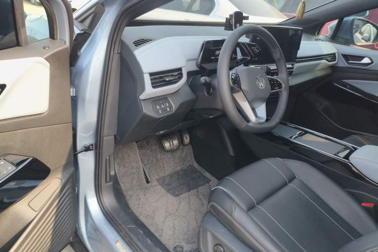 Used Volkswagen ID.4 X 2024 Pure & Smart Edition