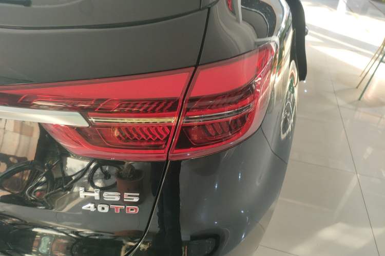 Used Hongqi HS5 2022 Revised Version 2.0T Smart Connect Flagship Edition
