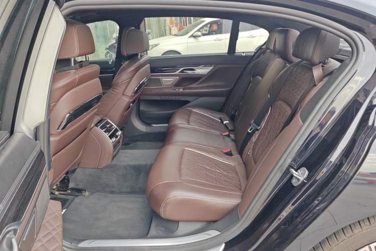 Used BMW 7 Series 2021 740Li Leading Model M Sport Package