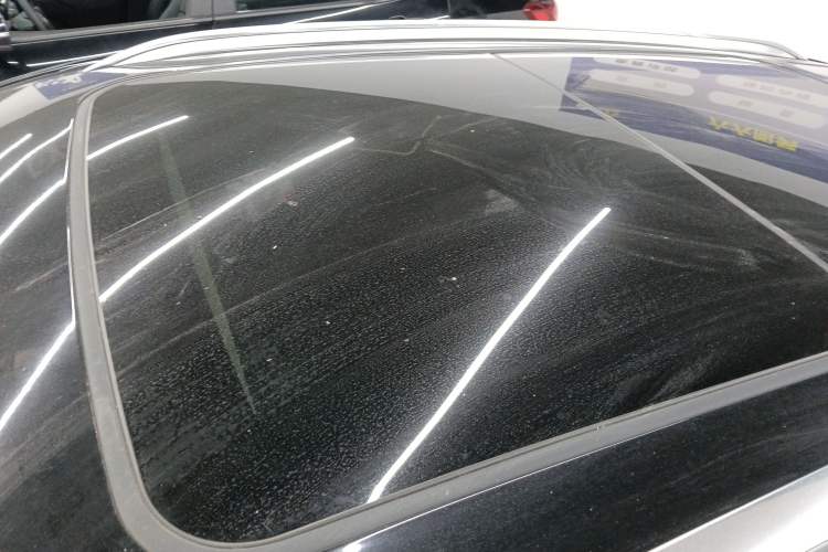 Used Buick Envision 2023 Encore S 552T Two-Wheel Drive Luxury Model
